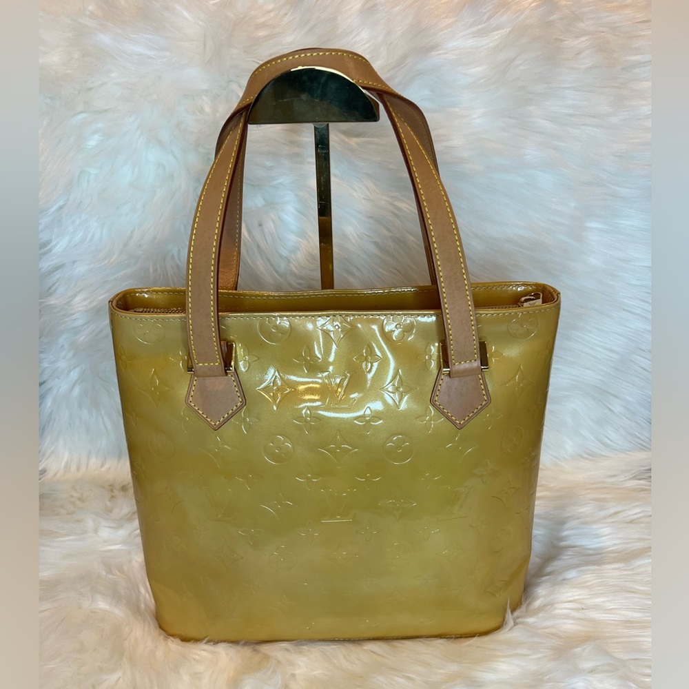 LOUIS VUITTON Vernis Houston Pomme D’Amour